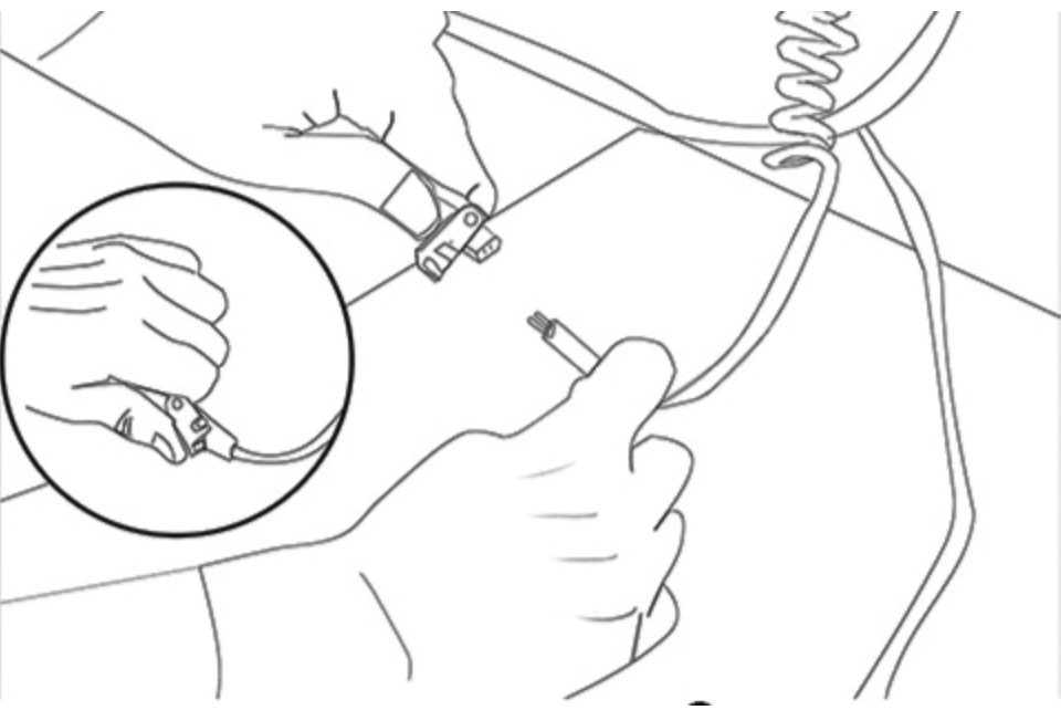 this-diagram-shows-the-cables-that-need-to-be-attached-to-connect-the-chair-to-its-back-for-optimal-easy-reclining